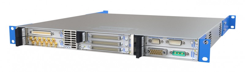 60-106-001-6-slot-usb-lxi-modular-chassis-front